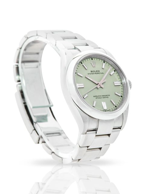 Rolex Oyster Perpetual 126000 Image 3